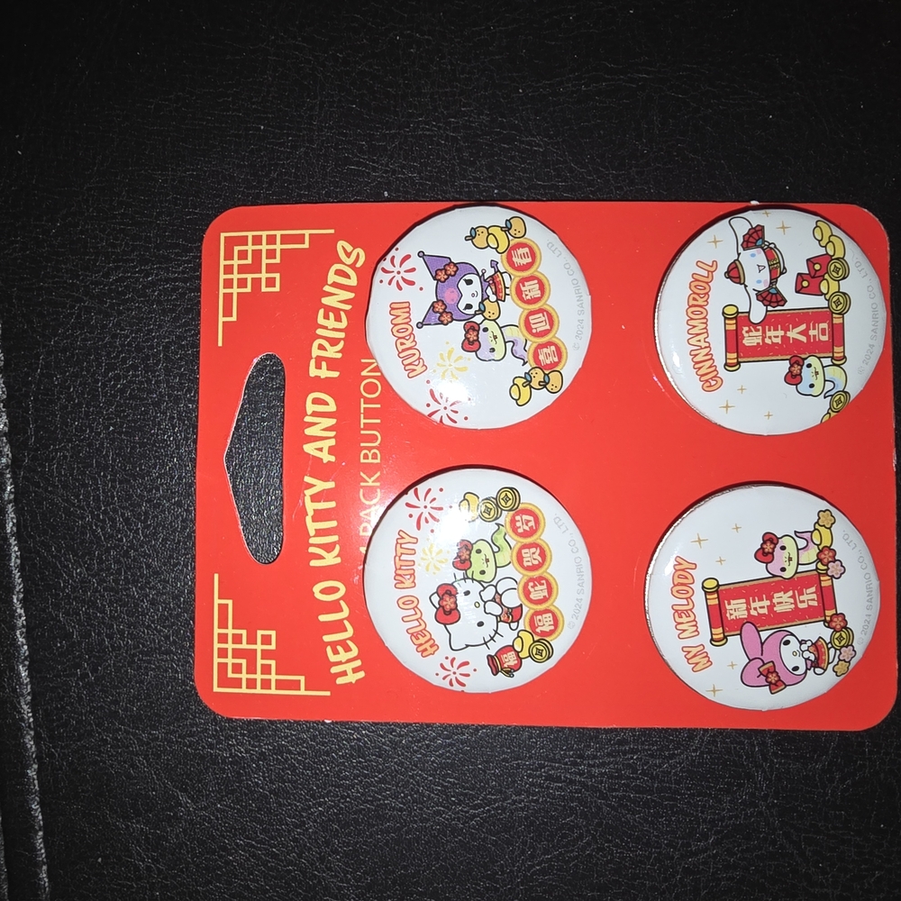 Hello Kitty and Friends Button Set